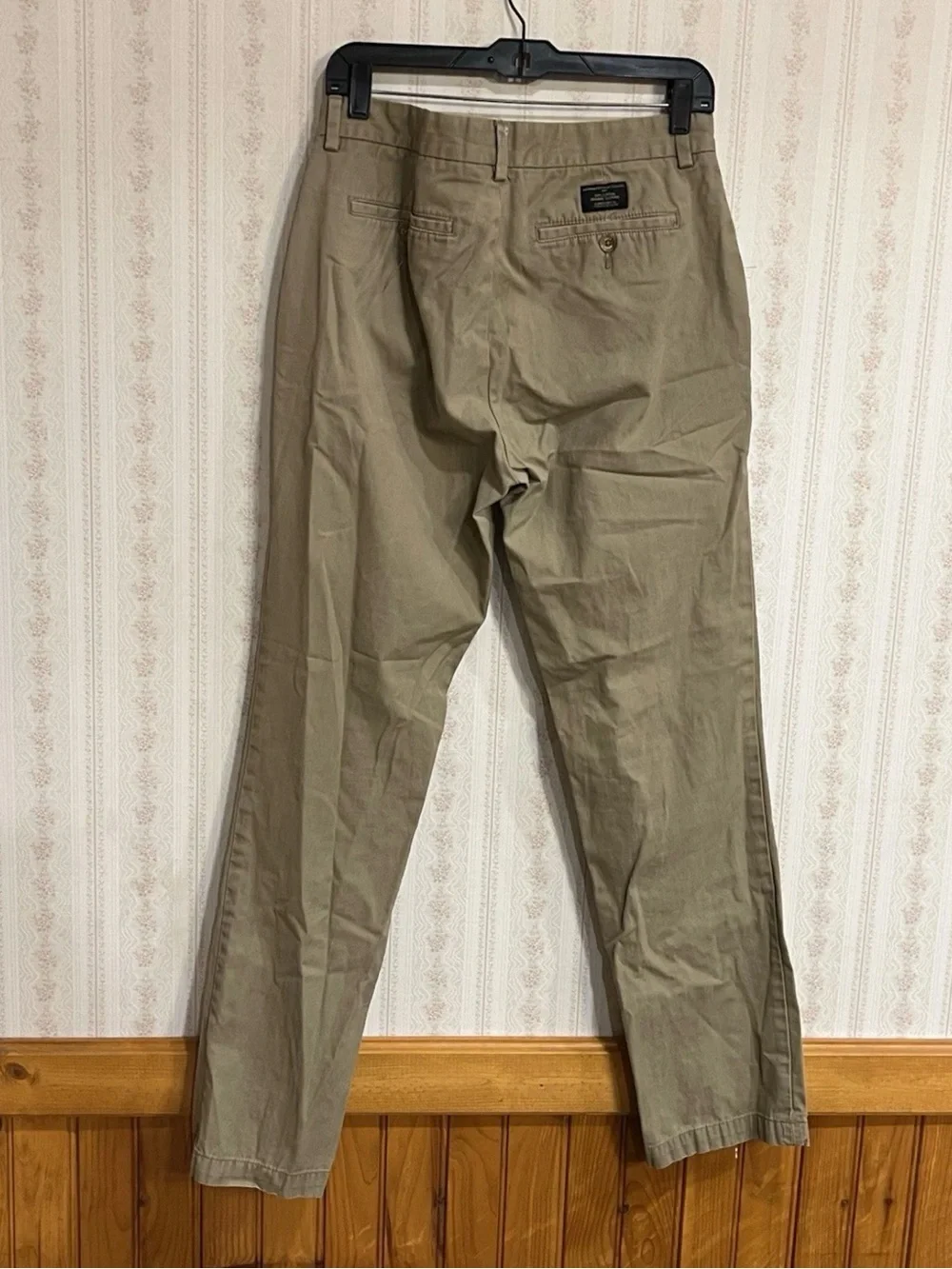 Banana Republic Emerson Chino Pants Men’s 32 x 34 (Fits 32 x 32) Tan Cotton